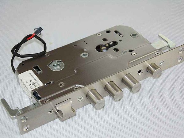 定远24小时上门开锁公司