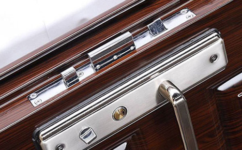 定远24小时上门开锁公司